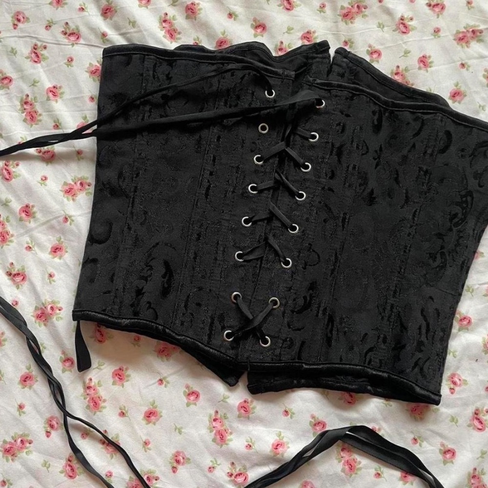 Black Vintage Lace Up Corset